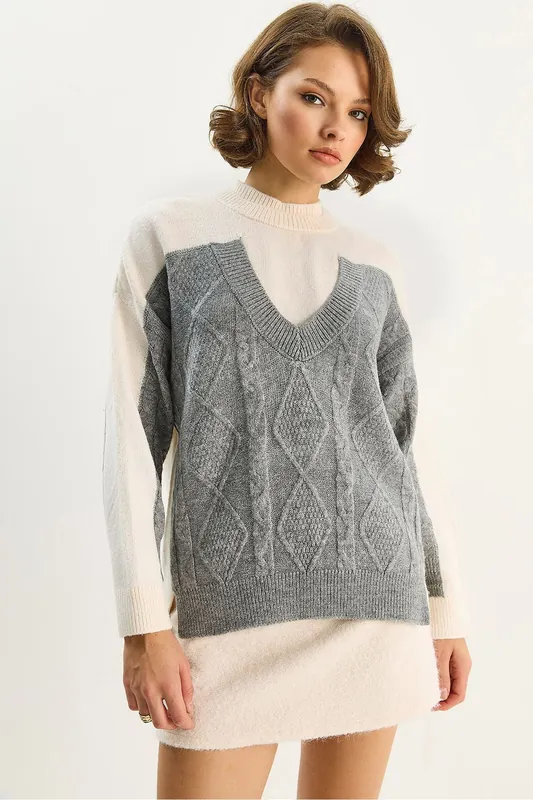Crew Neck Knit Sweater with Argyle Pattern - Bianco Lucci