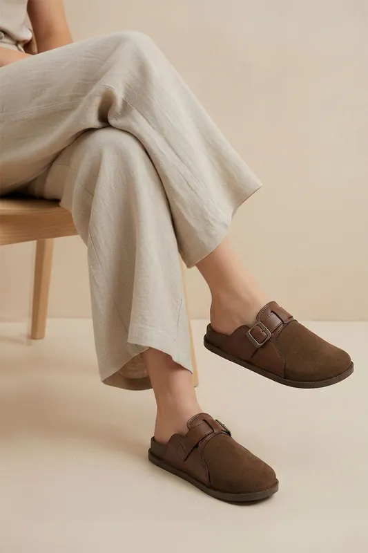 Minimalist Slip-On Mules Sandals