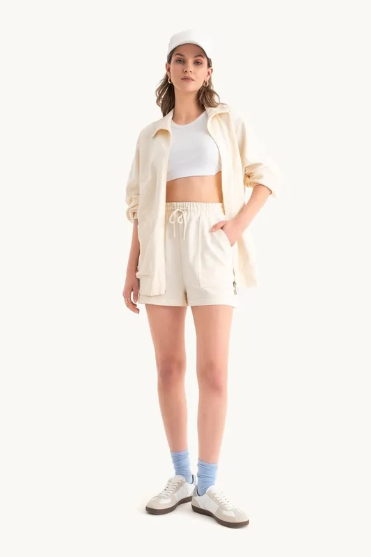 High Neck Zippered Sweatshirt with a Stitch Details - Hiccup