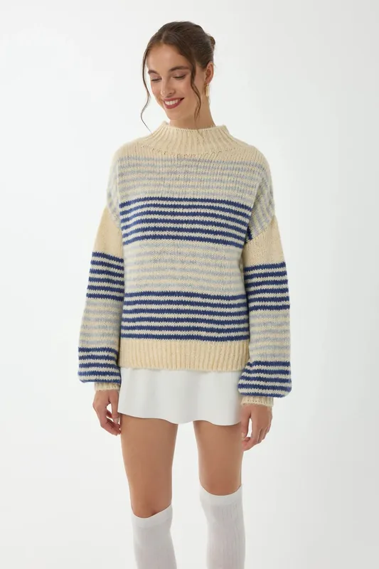 Relxed Fit Knit Sweater - Hiccup
