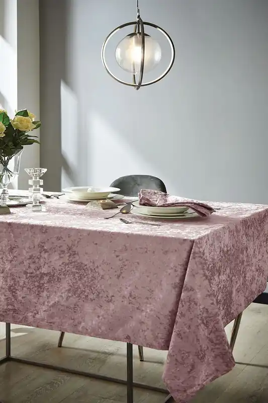 'Crushed Velvet' 137cm x 178cm Table Cloth - Catherine Lansfield