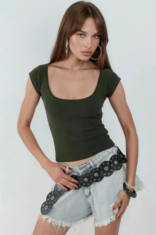Slim Fit Ribbed U Collar Blouse - Busem
