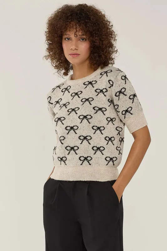 Bow Patterned Short Sleeve Sweater - Hiccup