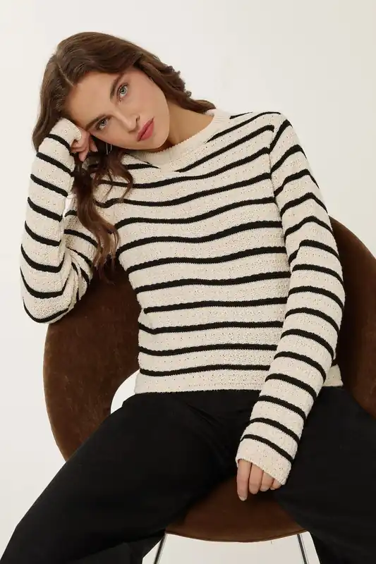 Striped Knitted Sweater - Hiccup