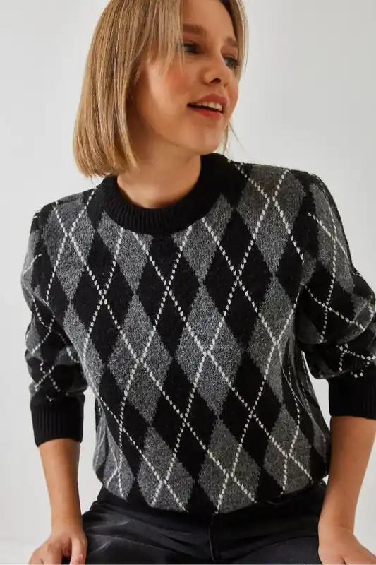 Baklava Pattern Crew Neck Knitted Sweater - Bianco Lucci