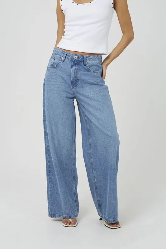 Mid Rise Wide Leg Jeans - Brave Soul