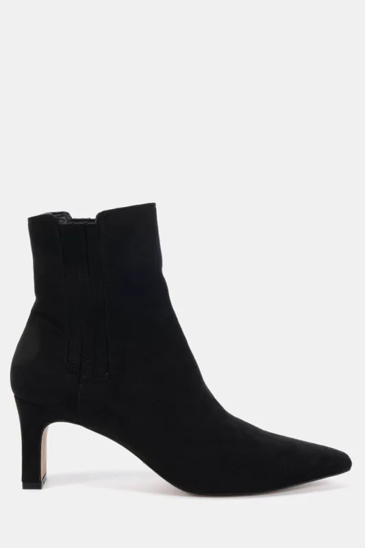 Kara Low Slim Block Heel Square Point Chelsea Ankle Boot - Novo