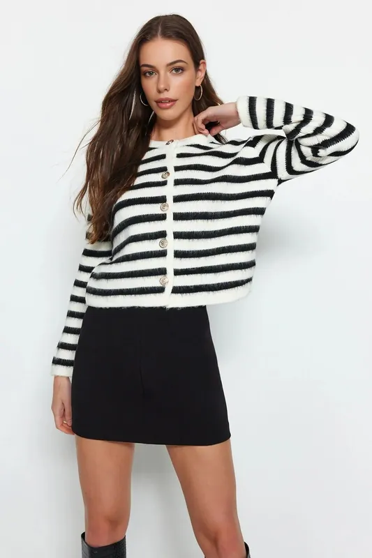 Soft Textured Striped Knit Cropped Cardigan - WOVCOR