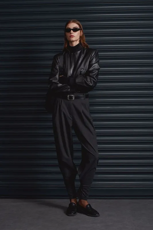 Women's High-Waist Tailored Crepe Trousers