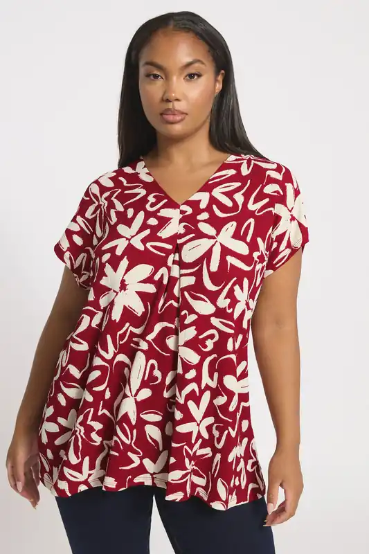 Floral Textured Pleat Front Top - Yours