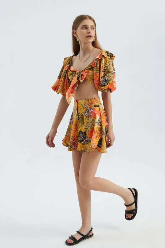 Floral High Waist Buttoned Ruffle Shorts - Hiccup