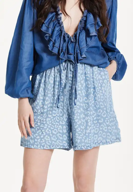 Skyline Animal Jacquard Shorts - Liquorish