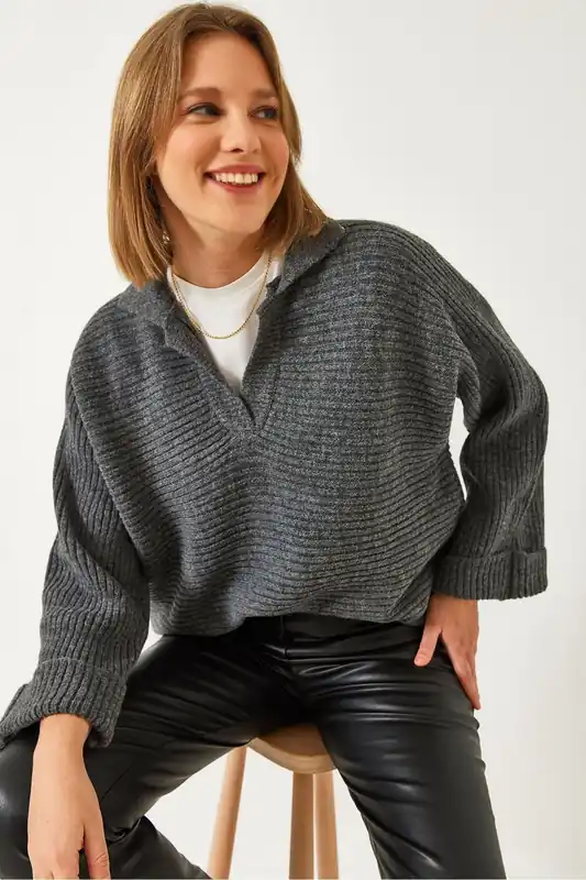 Ribbed Polo Collar Cropped Sweater - Bianco Lucci