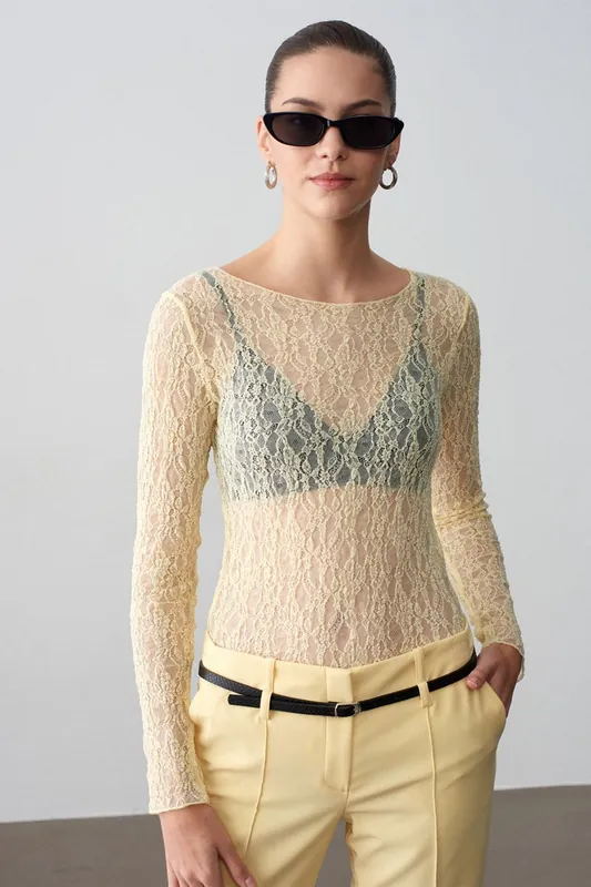 Slim Fit Lace Boat Neck Blouse - Dilvin