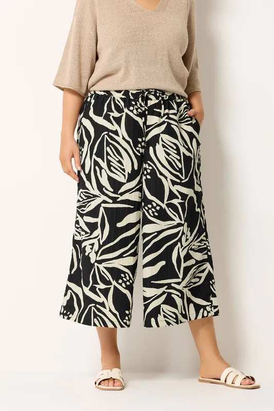 Abstract Floral Cropped Trousers - Yours