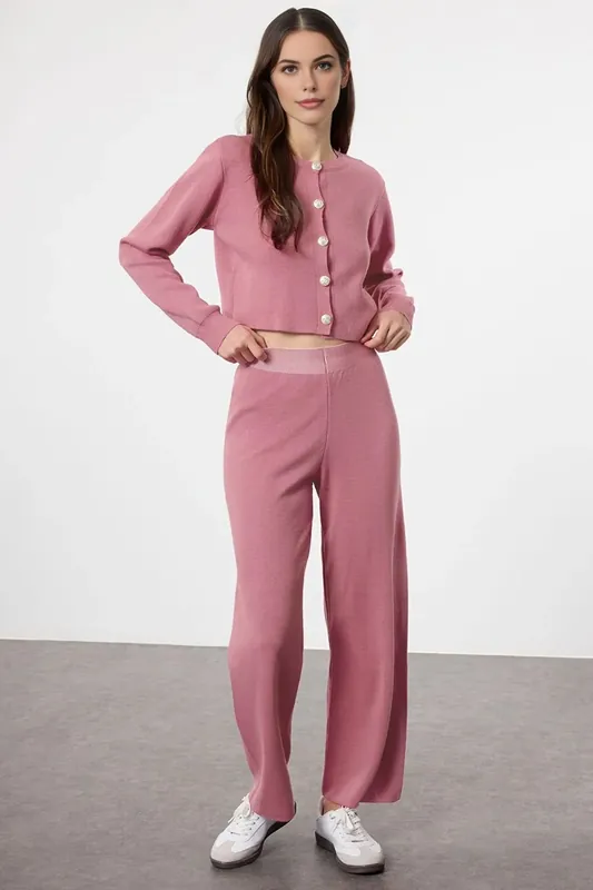 Two-Piece Knit Lounge Set – Cropped Cardigan & Wide-Leg Pants