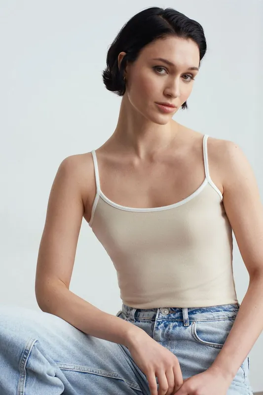 Color Block Ribbed Sleeveless Blouse - Dilvin