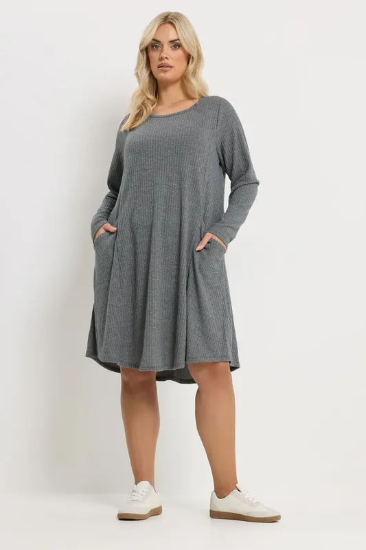 Ribbed Pocket Dress - Yours