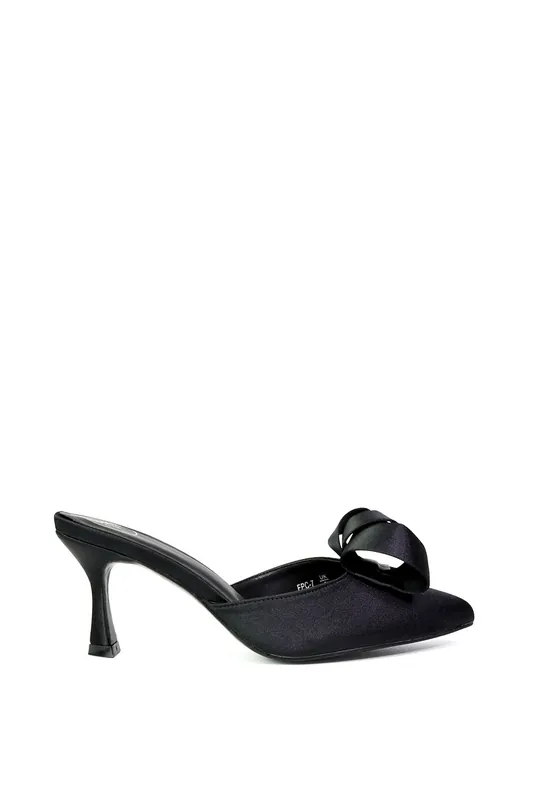 Keri' Pointed Mid Stiletto Heel Court Shoe Mules - XY London