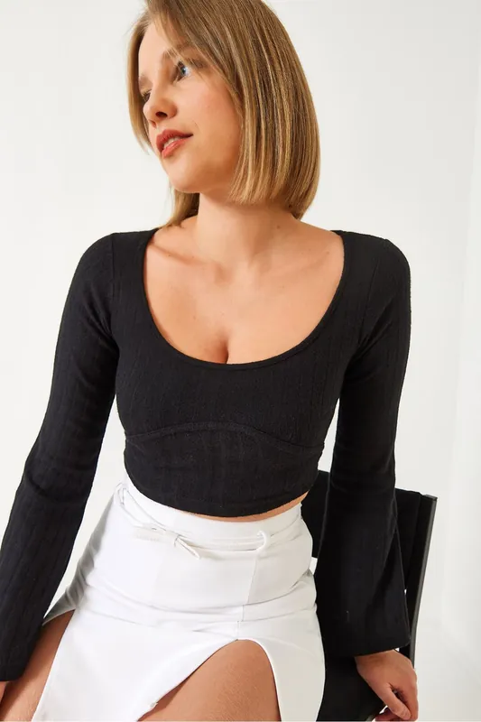 Stitch Detailed Crop Top - Bianco Lucci