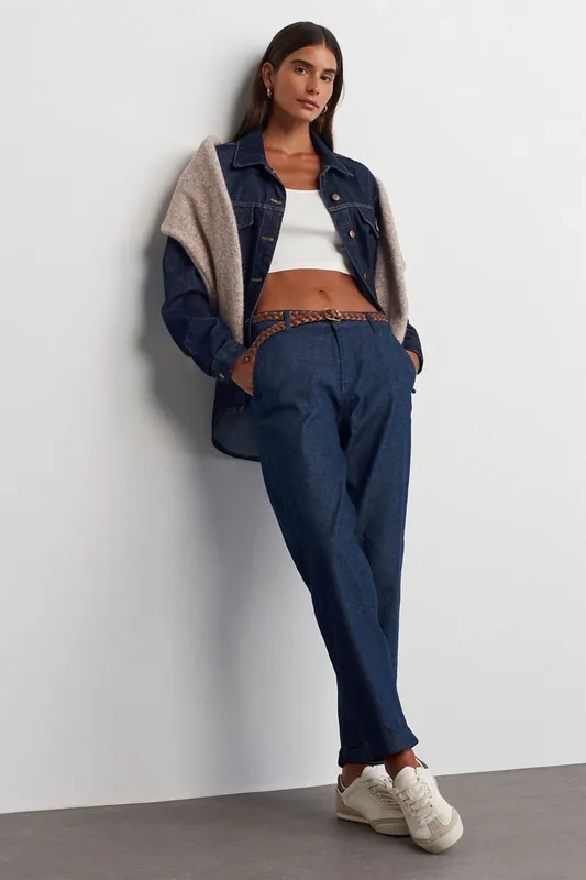 Women’s High-waist Straight-leg Jeans