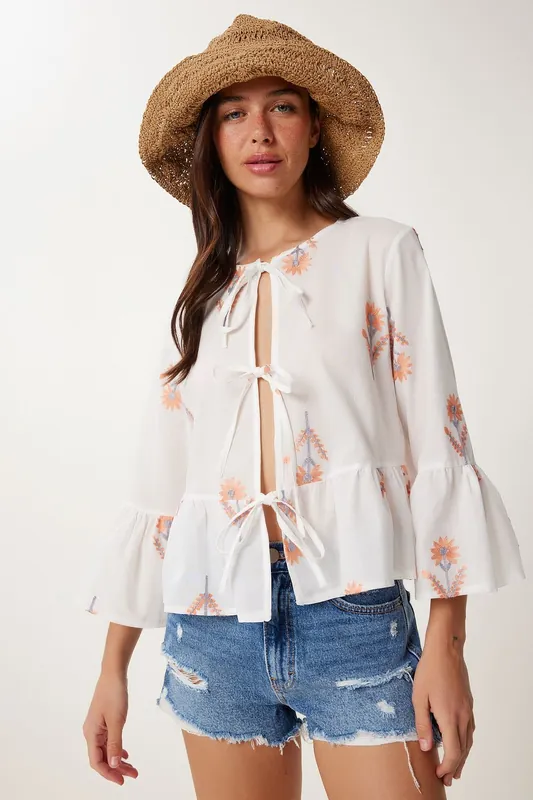 Frilly Crew Neck Long Sleeve Floral Blouse - Happiness Istanbul