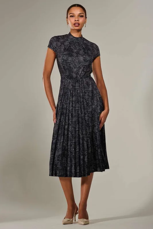Jersey Capped Sleeve Pleated Midi Dress - Jolie Moi