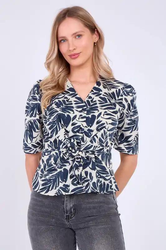Palm Leaf Print Short Sleeve Knotted Top - Love Sunshine
