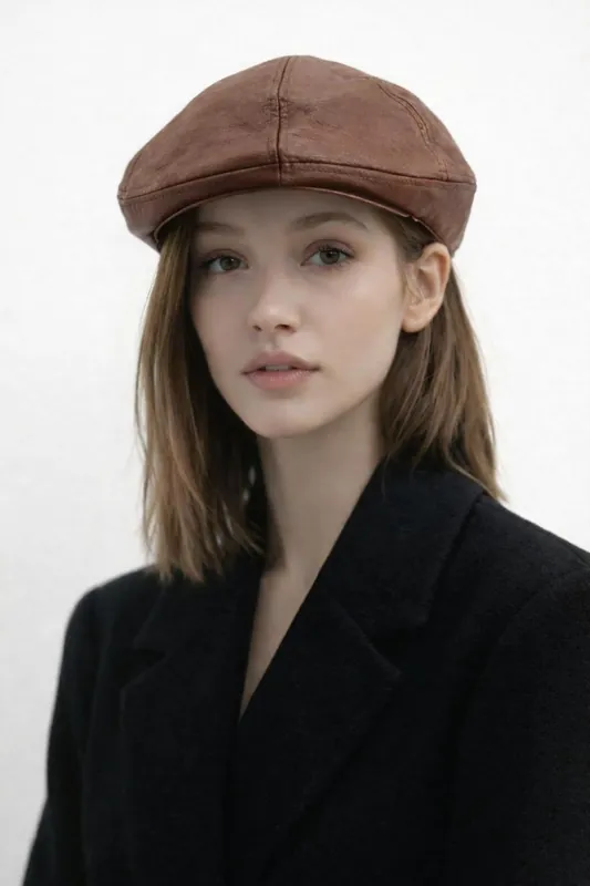 Flat Cap in Brown PU - SVNX