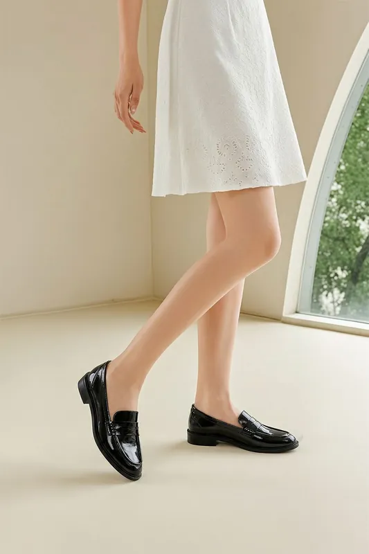 Casual Closed Toe Slip-on Penny Loafers with Low Heel