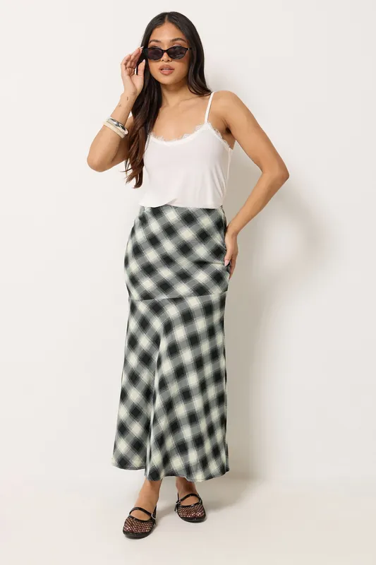 Petite Blurred Check Maxi Skirt - PixieGirl