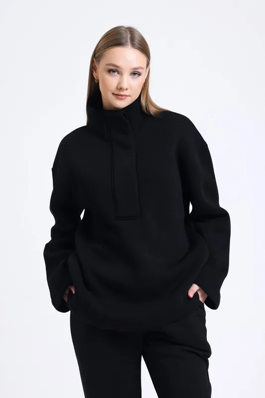 Half Open Collar Oversized Sweatshirt with a Neck Detail - Hiccup
