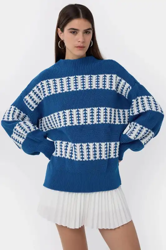 Oversized Striped Knit Sweater - Hiccup