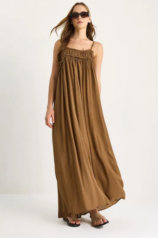 Embroidered Square Collar Maxi Dress - Bianco Lucci