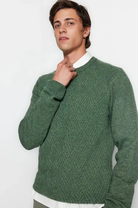 Men’s Raglan Sleeve Textured Knit Crew Neck Sweater - WOVCOR