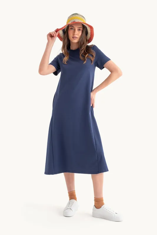 Crew Neck Midi Basic Dress - Hiccup
