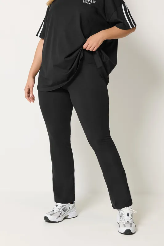 Active Flared Leggings - Yours