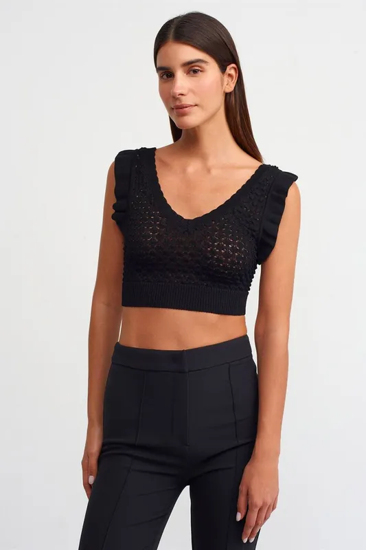 Fitted Sleeveless Crop Blouse With Tie Front - Dilvin