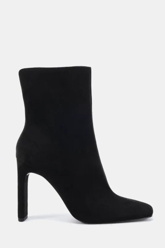 Wide Fit Kira Slim High Block Heel Square Toe Ankle Boot - Novo