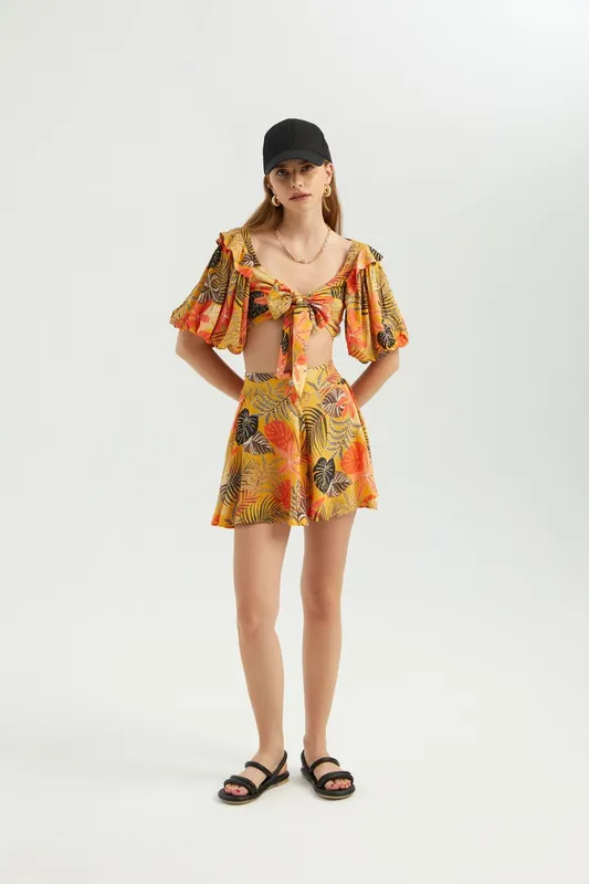 Sweetheart Neck Tie Front Puff Sleeves Crop Top - Hiccup