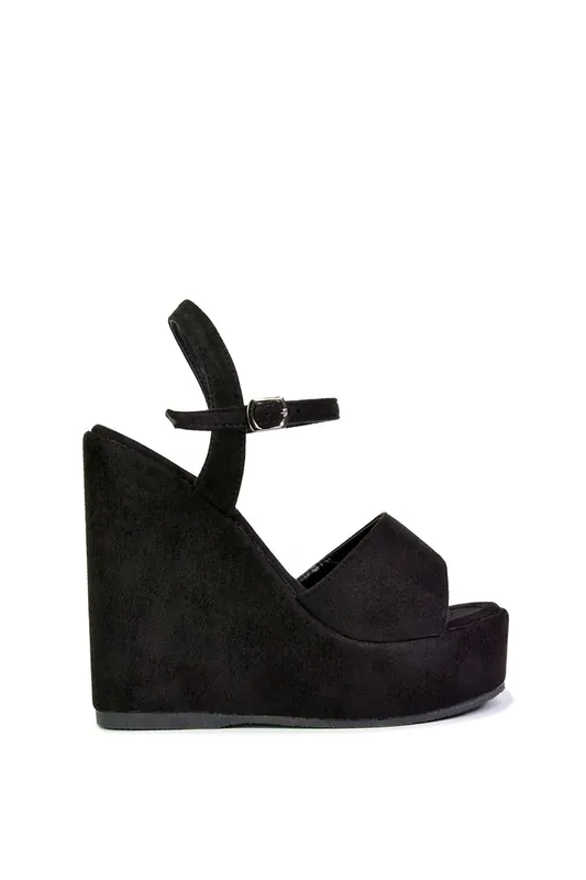 Belinda' Wedge Heel Strappy Platform Sandals - XY London