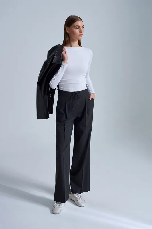 Wide-Leg Crepe Drawstring Trousers