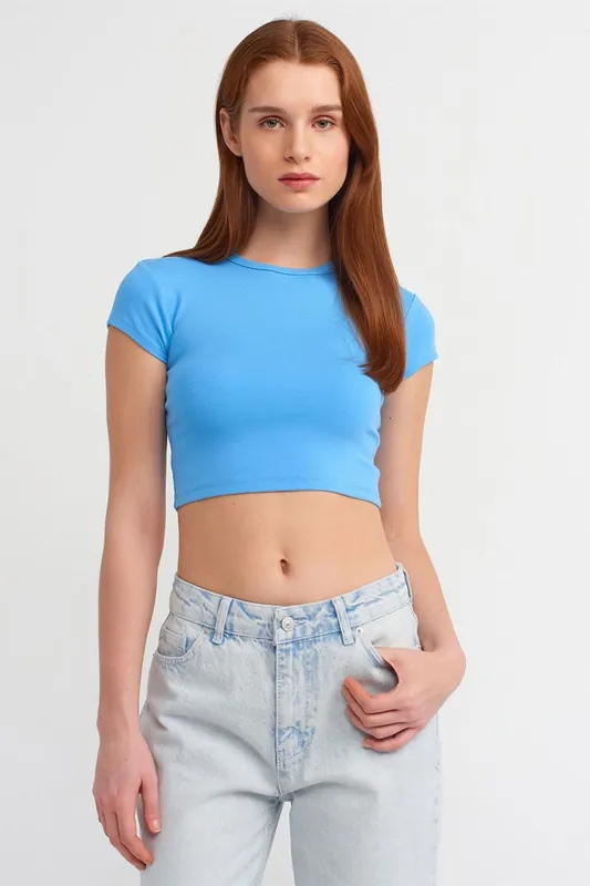 Women's Crop Slim-Fit Crew Neck T-Shirt