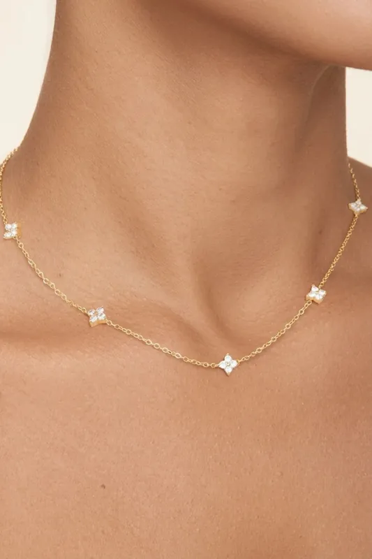 Gold Clover Diamond Necklace - Serla