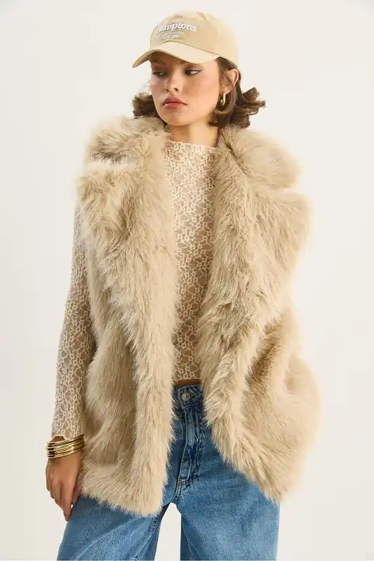 Faux Fur Waistcoat - Bianco Lucci