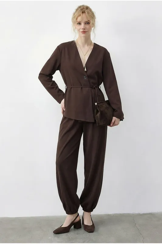 Belt Detailed Blouse and Jogger Pants Two Pieces Set - Bianco Lucci