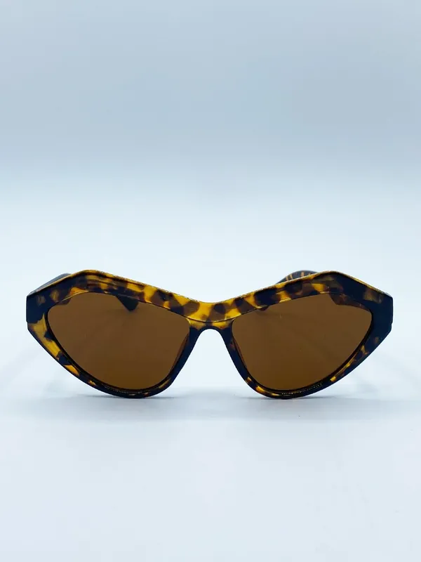 Angular Sunglasses in Tortoiseshell - SVNX