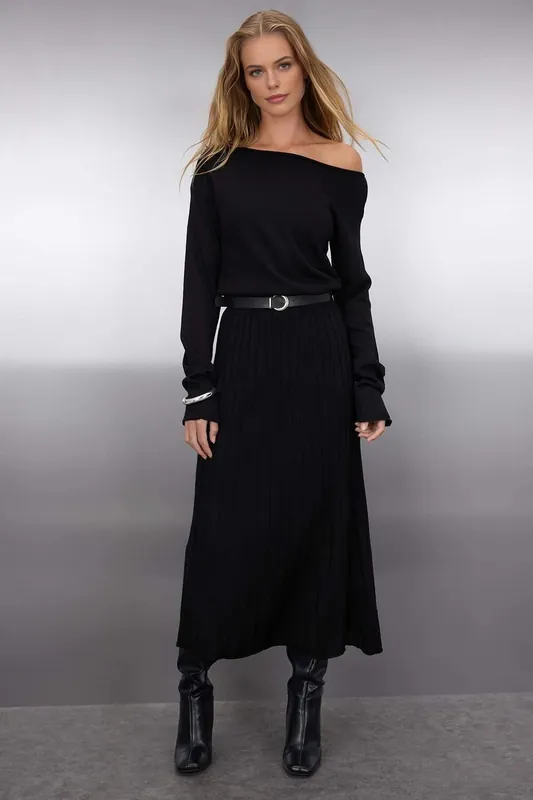 Off-Shoulder Ribbed Knit Belted Maxi Dress