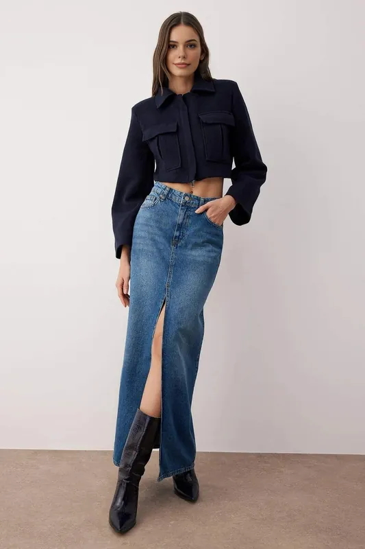 Maxi Denim Skirt with Front Slit and Classic Five-Pocket Design