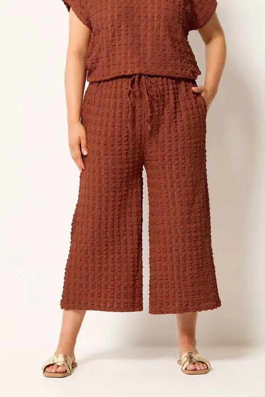 Bubble Textured Cropped Trousers - Yours